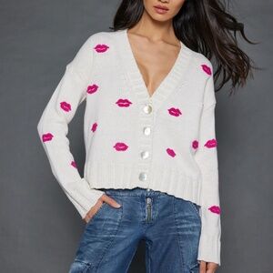 LISA TODD NWT SUGAR LIPS CARDIGAN (SNOW)